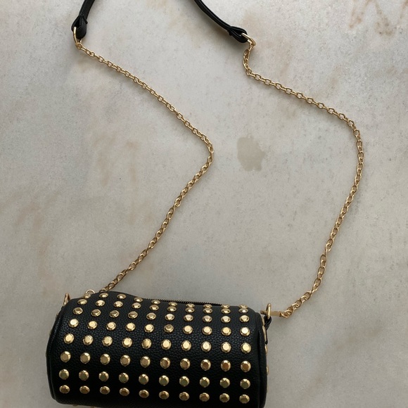 lauriebelles Handbags - Black purse with gold studs